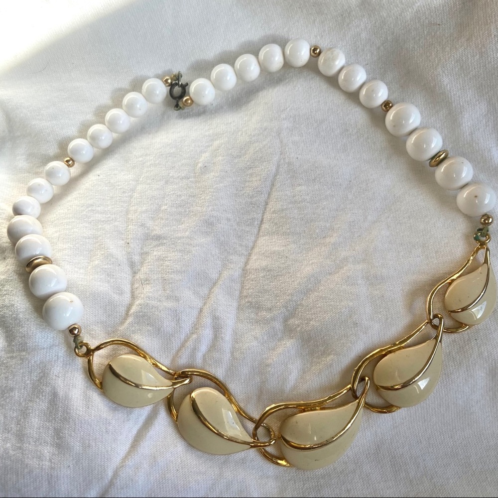 Vintage enameled and beaded necklace